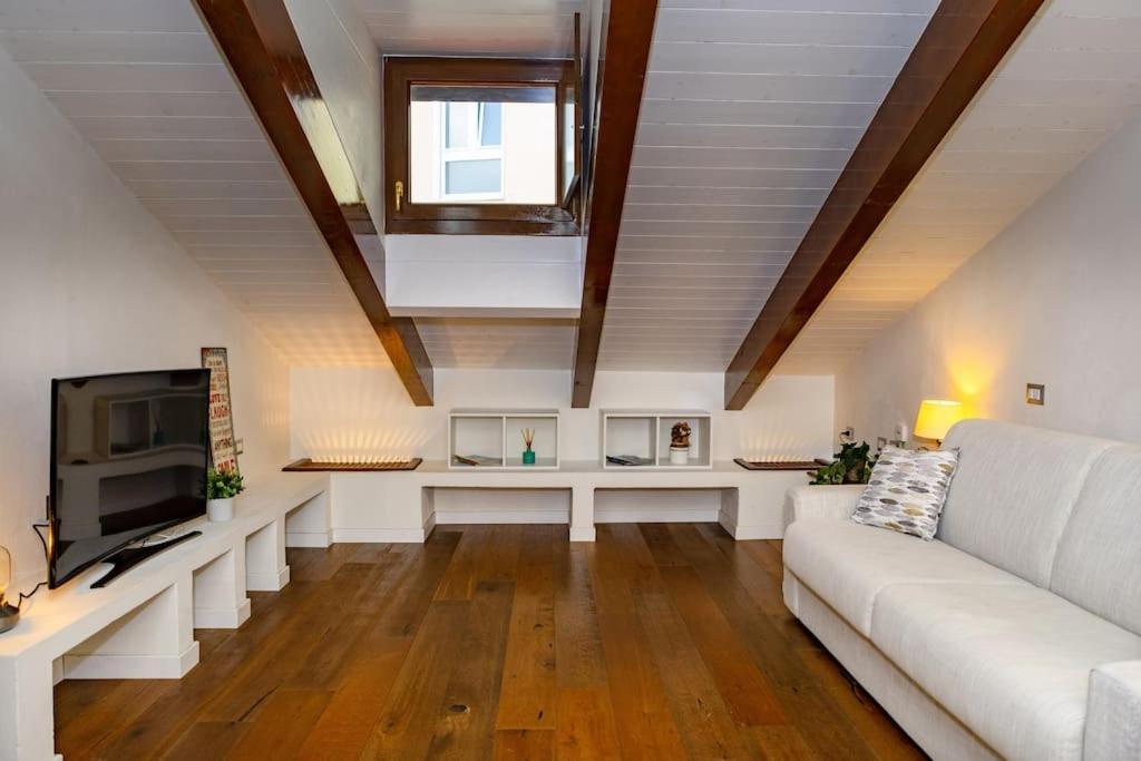 Canonica Attic Apartment Milão Exterior foto